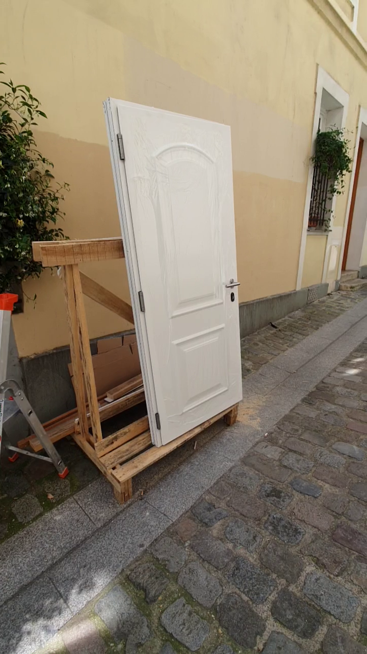 Porte neuve Réparation de porte